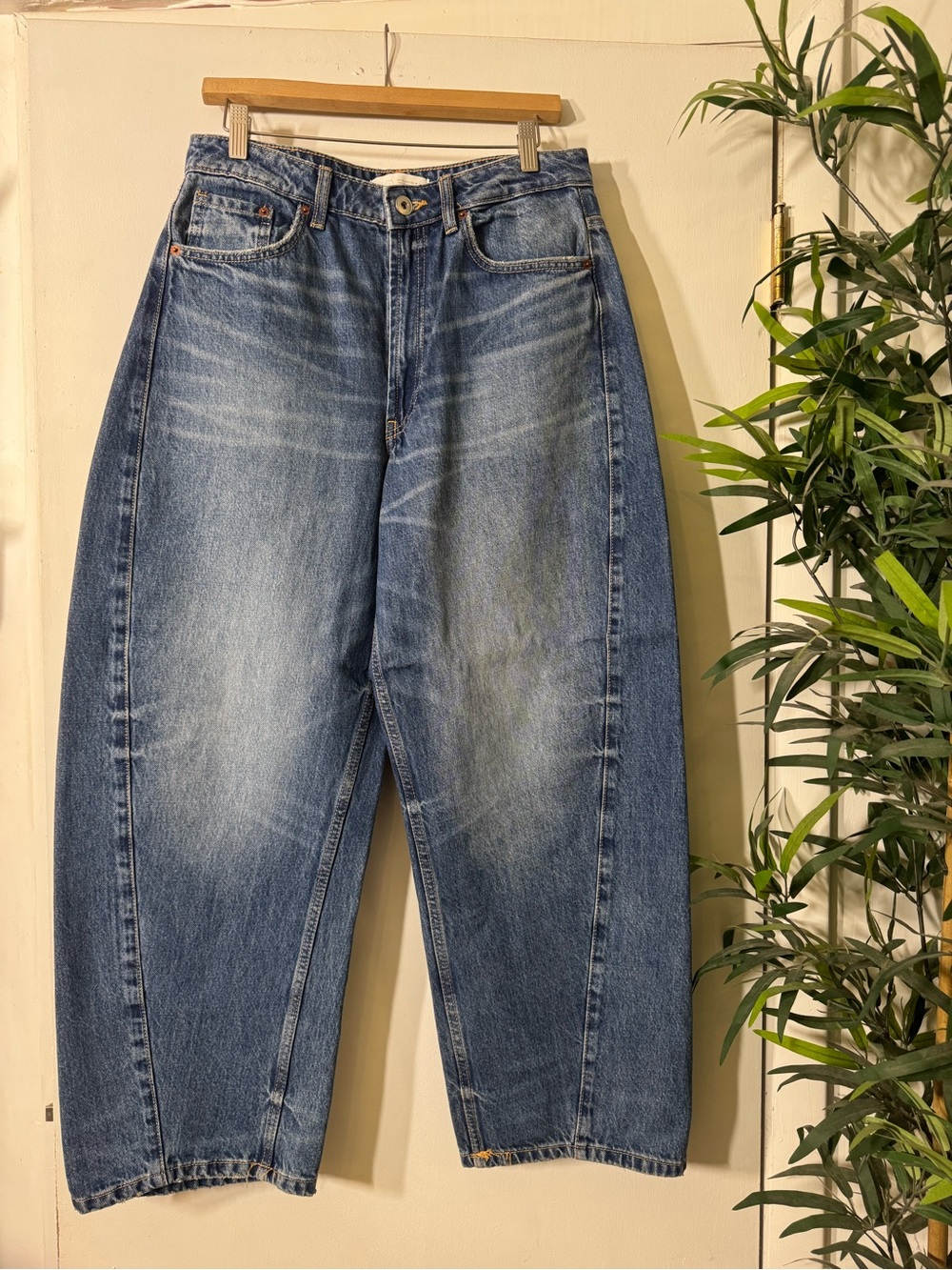 Zara Barrel Jeans- worn once